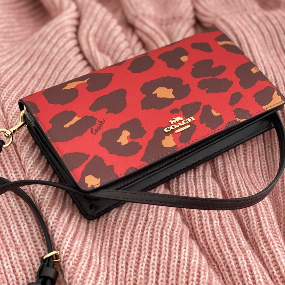 🆕 COACH | Anna Foldover Crossbody Clutch Poppy Leopard Print 7301